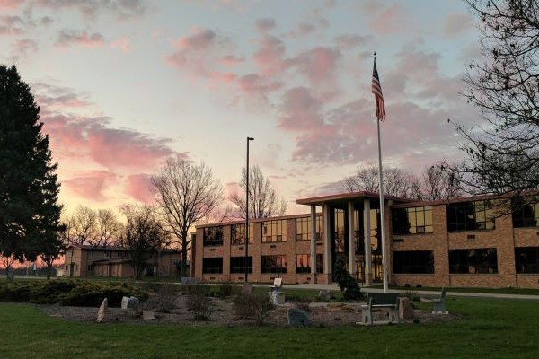 Illinois - Trường Trung Học Sterling Newman High School - USA